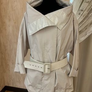 Dressed jacket, two stains on the sleeves, but very good condition